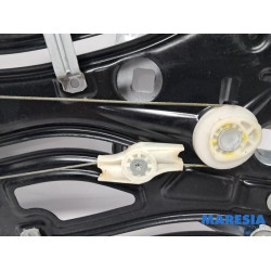 Peugeot - 207 - Rear window mechanism 2-door, right