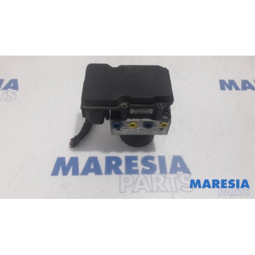 Renault - Trafic - ABS Pomp