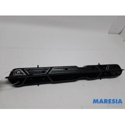 Opel - Vivaro - Seat rails, centre