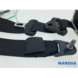 Opel - Vivaro - Rear seatbelt, right