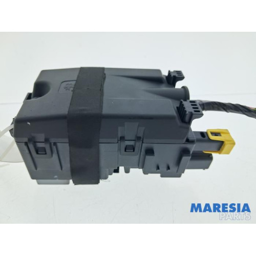 Peugeot - 208 - Fuse box