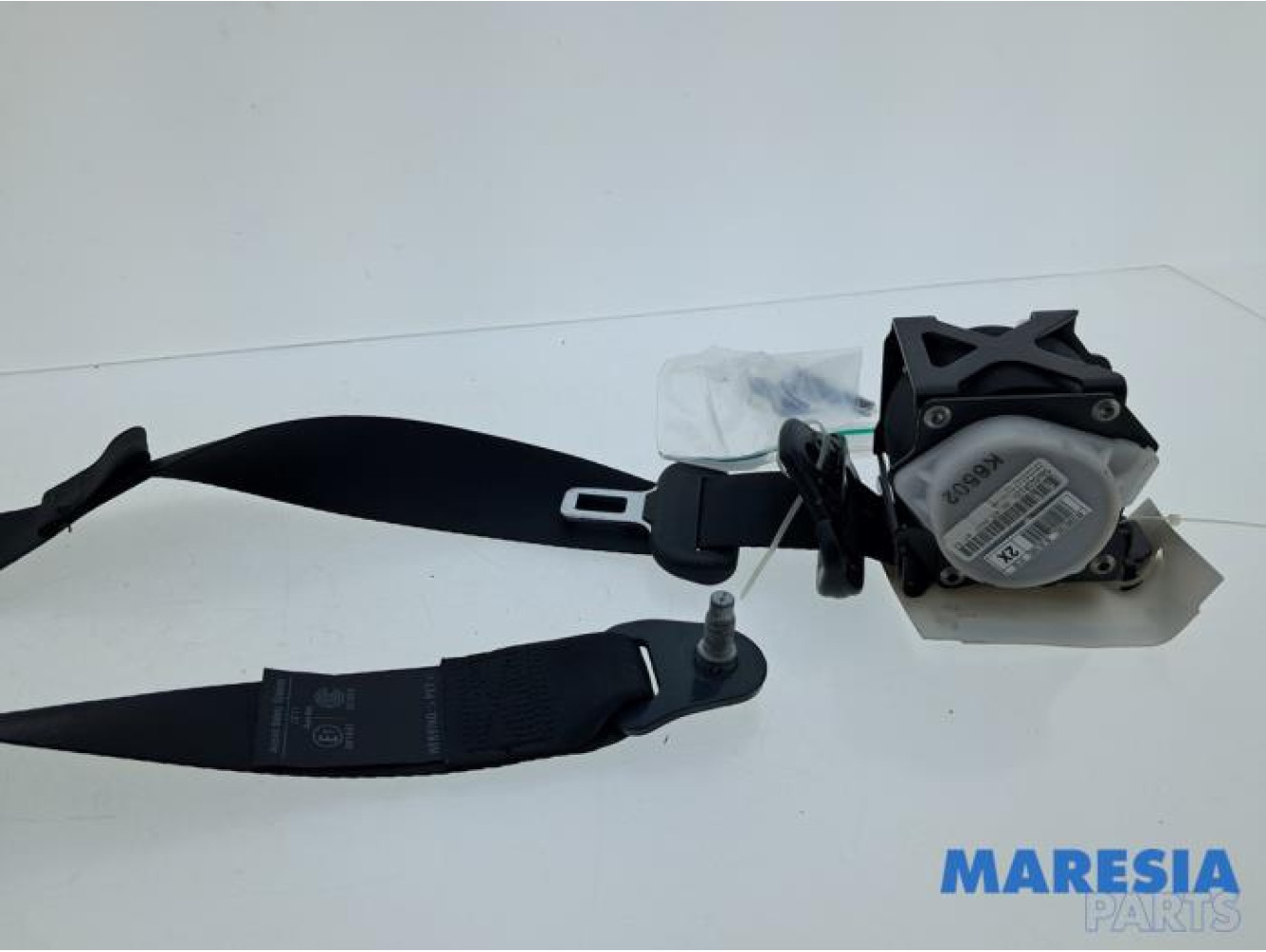 Opel - Vivaro - Rear seatbelt, right