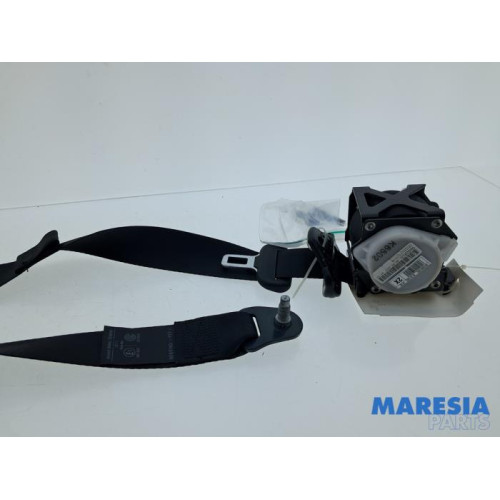Opel - Vivaro - Rear seatbelt, right