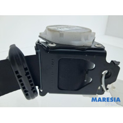 Opel - Vivaro - Sicherheitsgurt links hinten