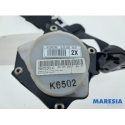 Opel - Vivaro - Sicherheitsgurt links hinten