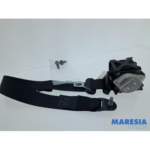 Opel - Vivaro - Sicherheitsgurt links hinten