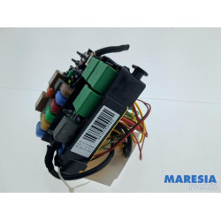 Opel - Vivaro - Fuse box