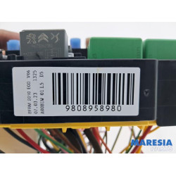 Opel - Vivaro - Fuse box