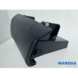 Opel - Vivaro - Glovebox