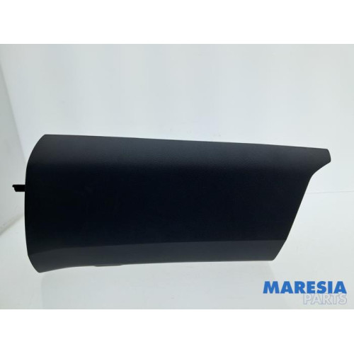 Opel - Vivaro - Glovebox