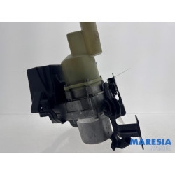 Opel - Vivaro - Power steering pump