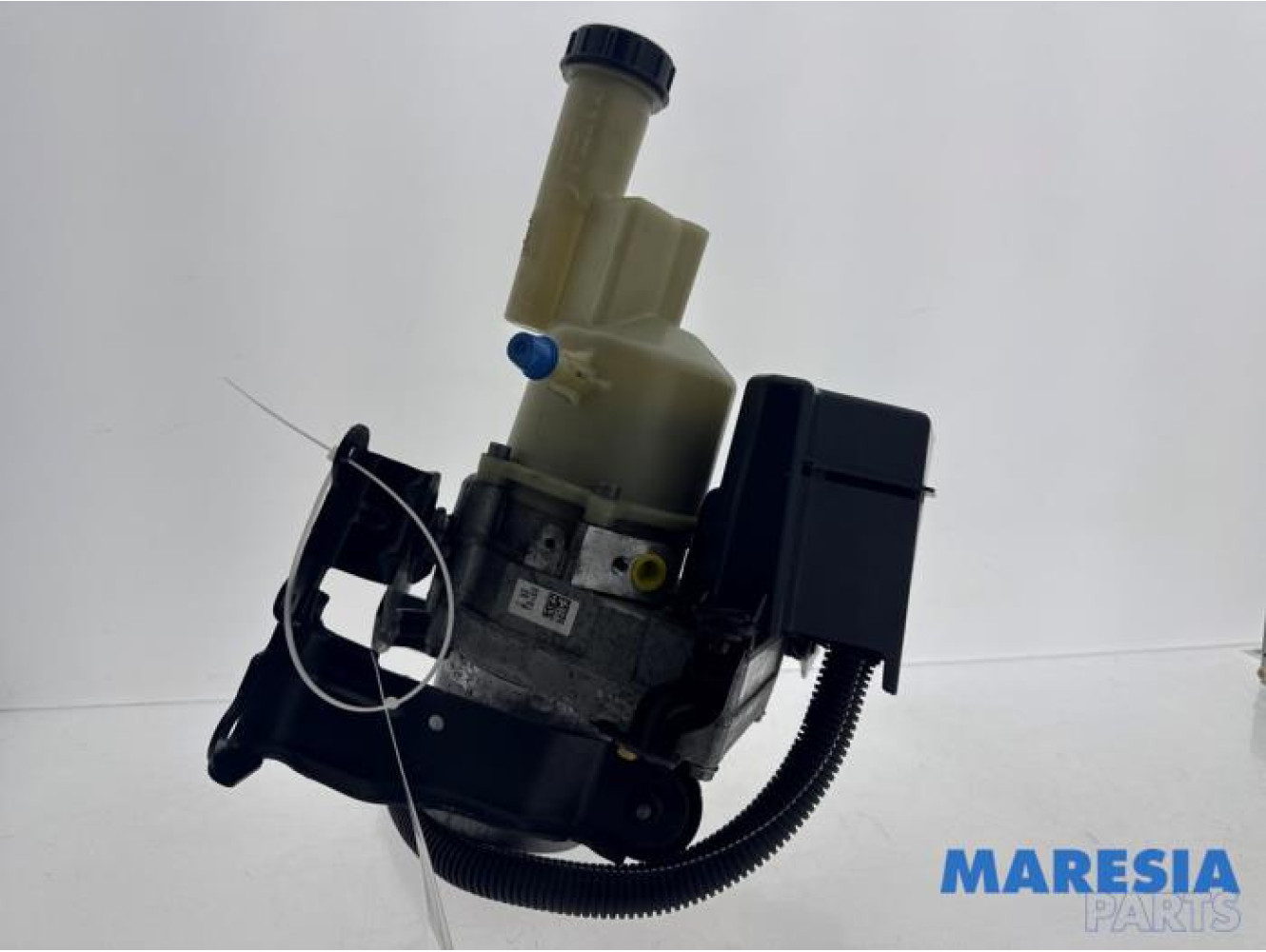 Opel - Vivaro - Power steering pump