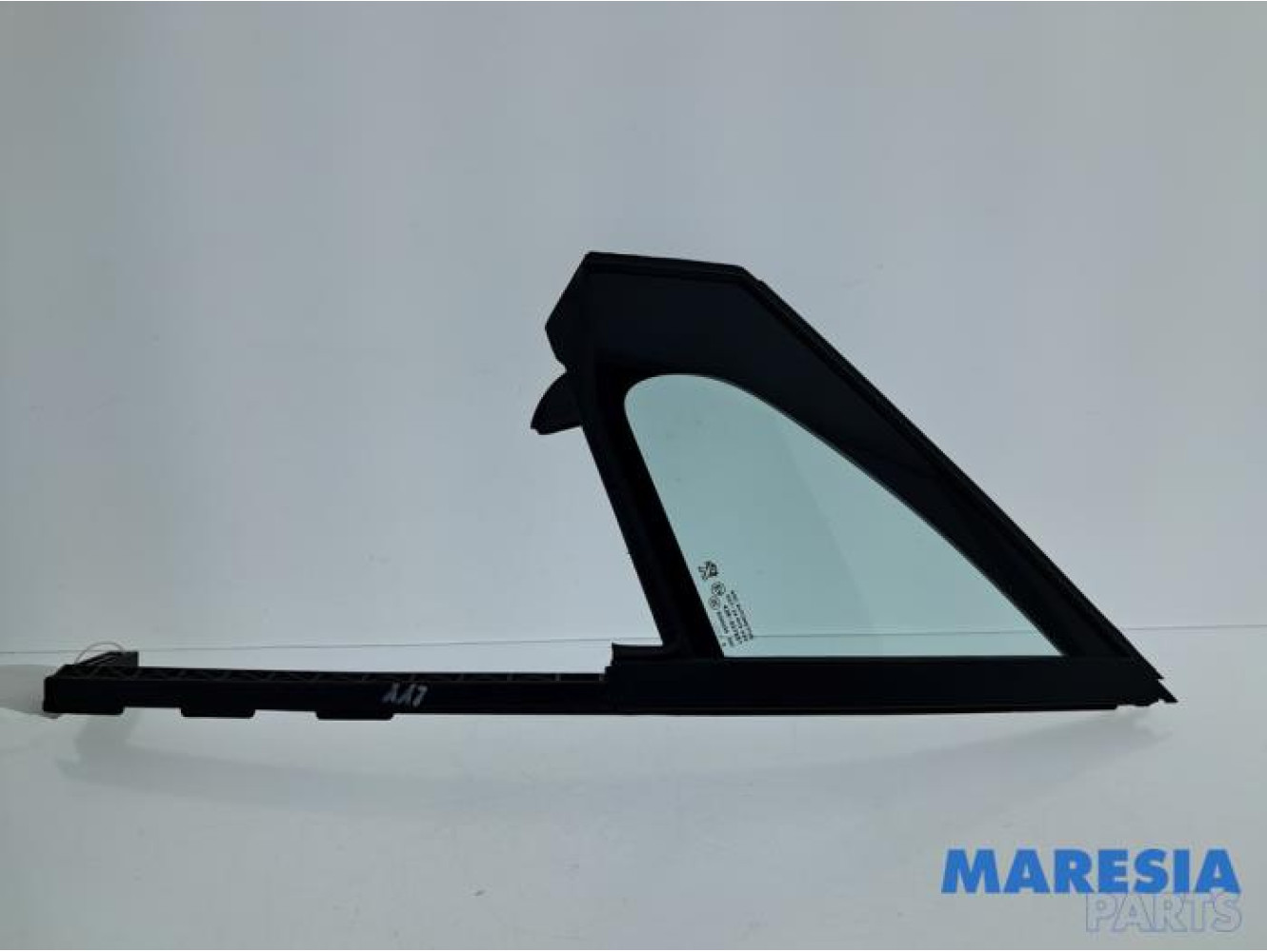 Peugeot - 208 - Vitre triangulaire avant gauche