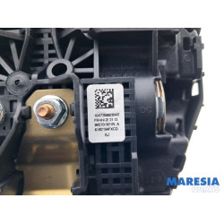 Renault - Megane - Airbag links (Stuur)