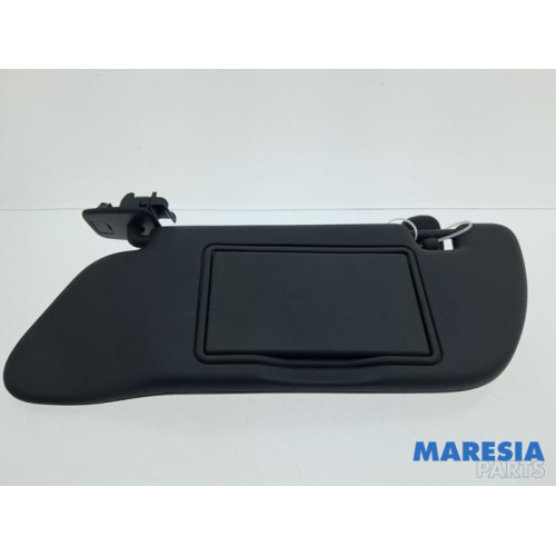 Renault - Megane - Sun visor