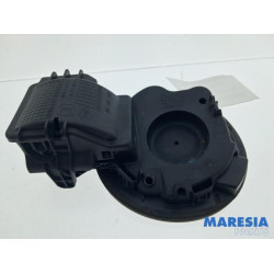 Renault - Megane - Tank cap cover