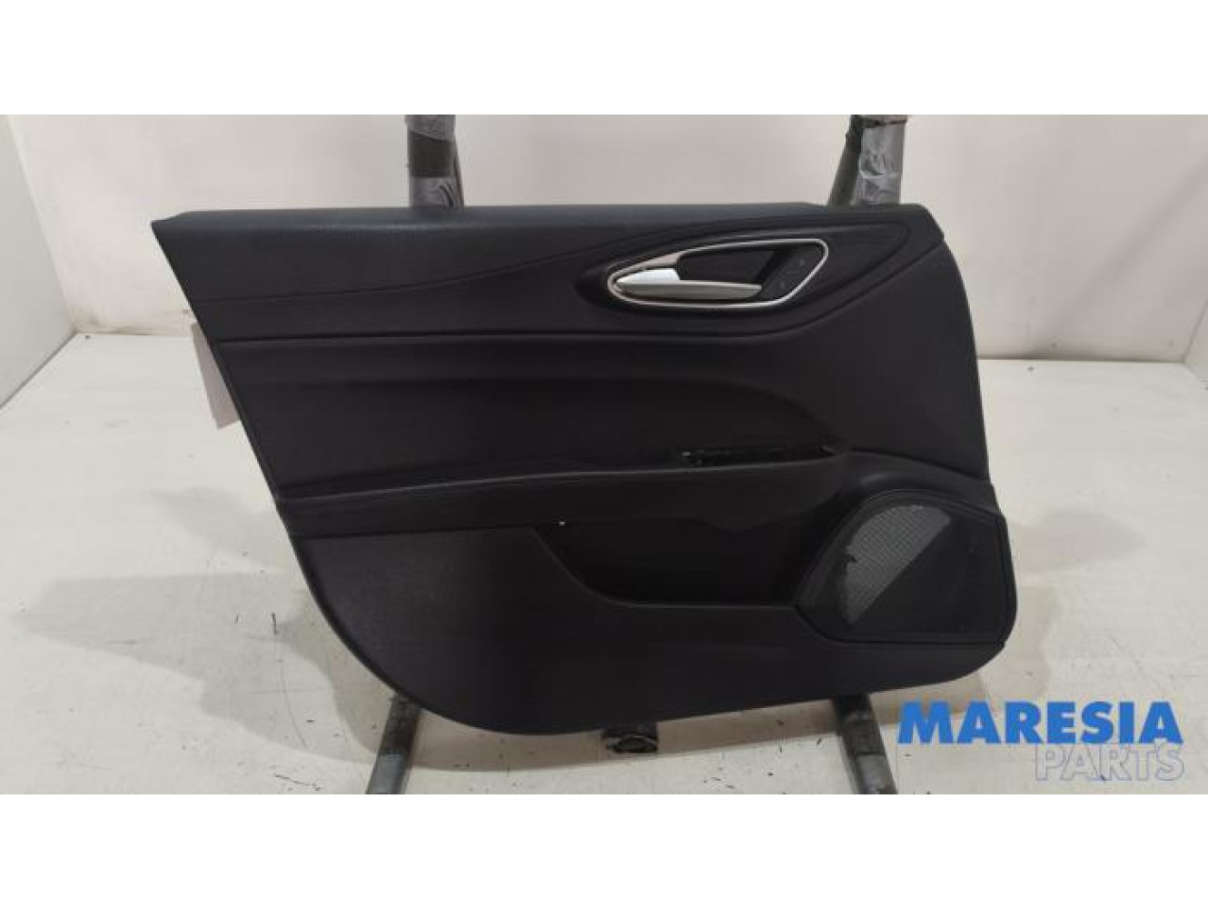 Alfa Romeo - Giulia - Portierbekleding 4Deurs links-voor