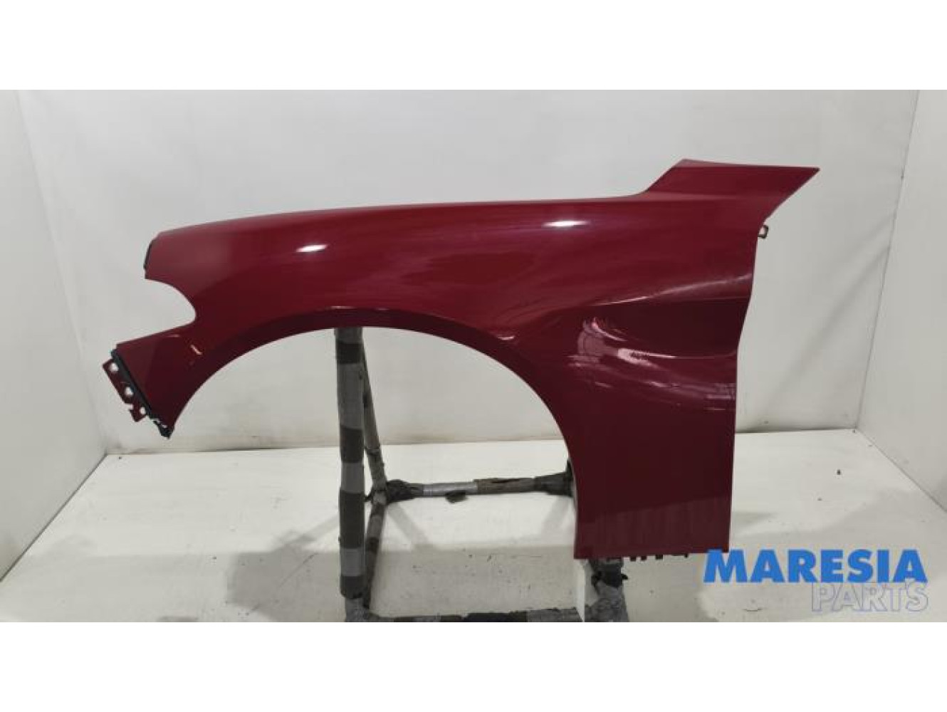 Alfa Romeo - Giulia - Front wing, left