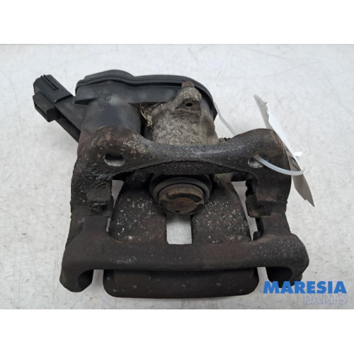 Renault - Megane - Rear brake calliper, left