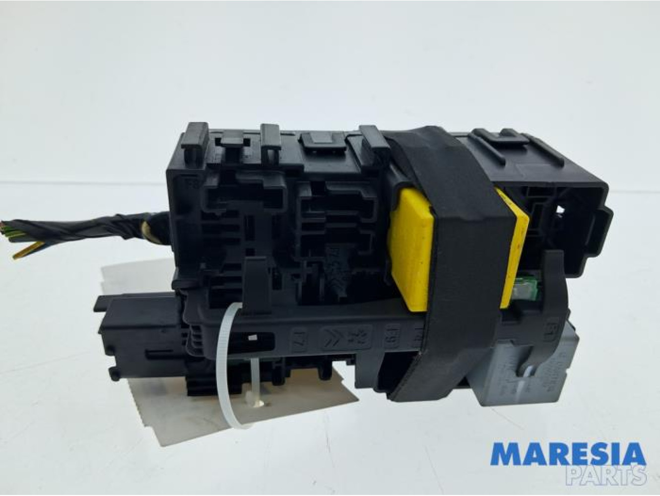 Peugeot - 208 - Fuse box