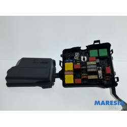 Peugeot - 208 - Fuse box