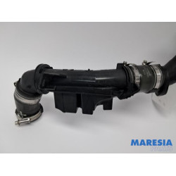 Opel - Vivaro - Intercooler tube