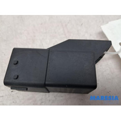 Opel - Vivaro - Glow plug relay