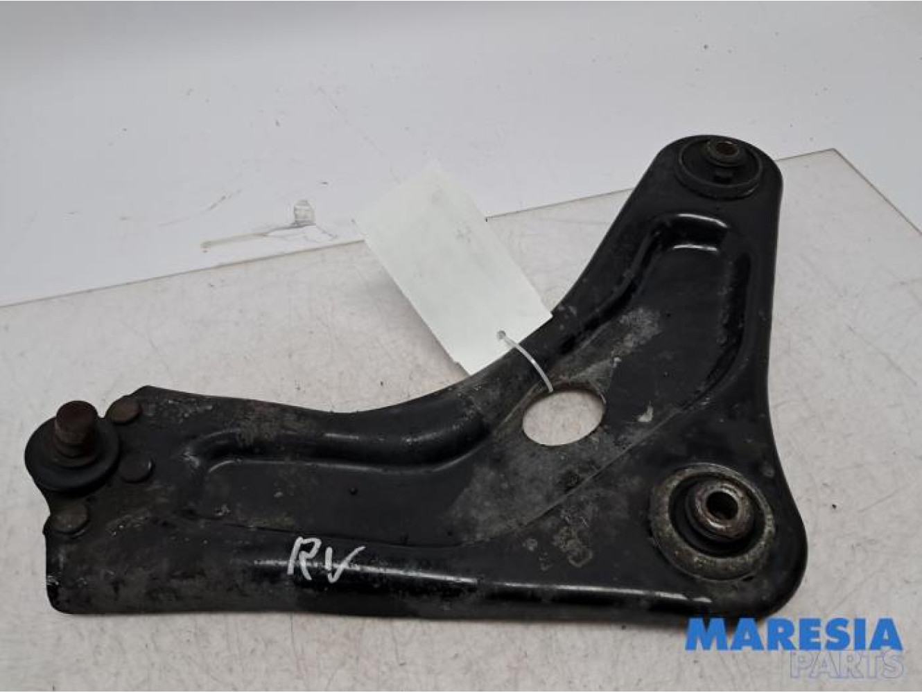Peugeot - 207 - Front lower wishbone, right