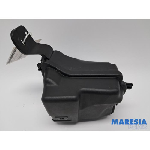 Peugeot - 207 - Fuse box