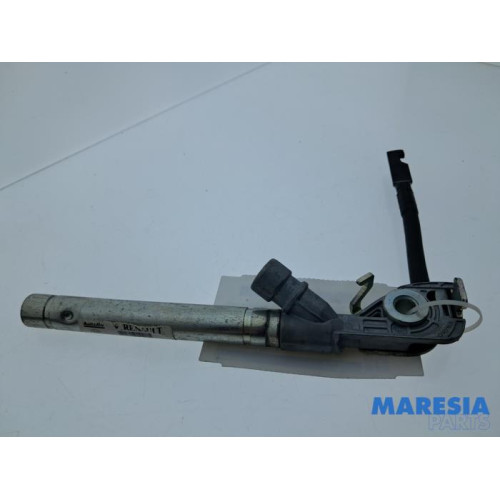 Renault - Espace - Seatbelt tensioner, right