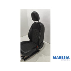 Alfa Romeo - Giulia - Sitz rechts