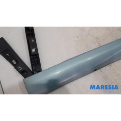 Renault - Zoe - Door sill left