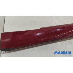Alfa Romeo - Giulia - Zijskirt links