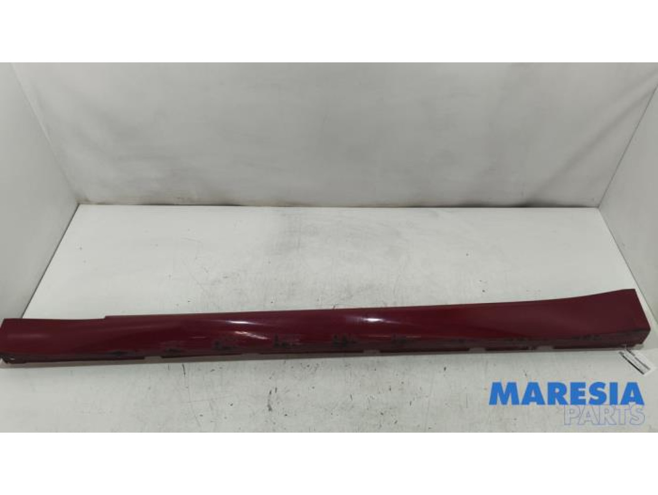 Alfa Romeo - Giulia - Zijskirt links
