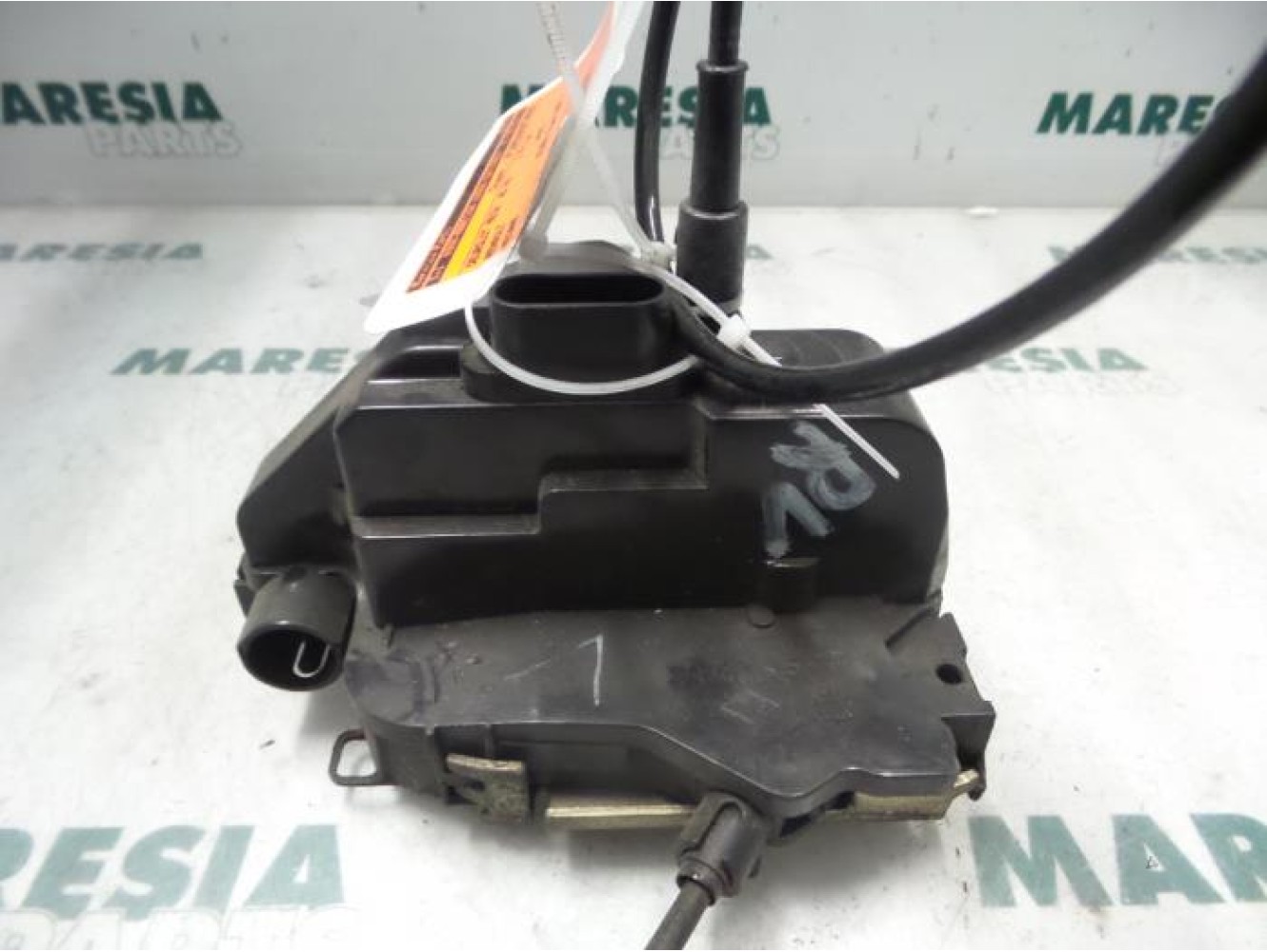 Renault - Megane - Front door lock mechanism 4-door, right