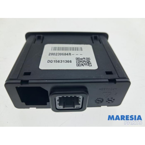 Renault - Espace - AUX / USB connection