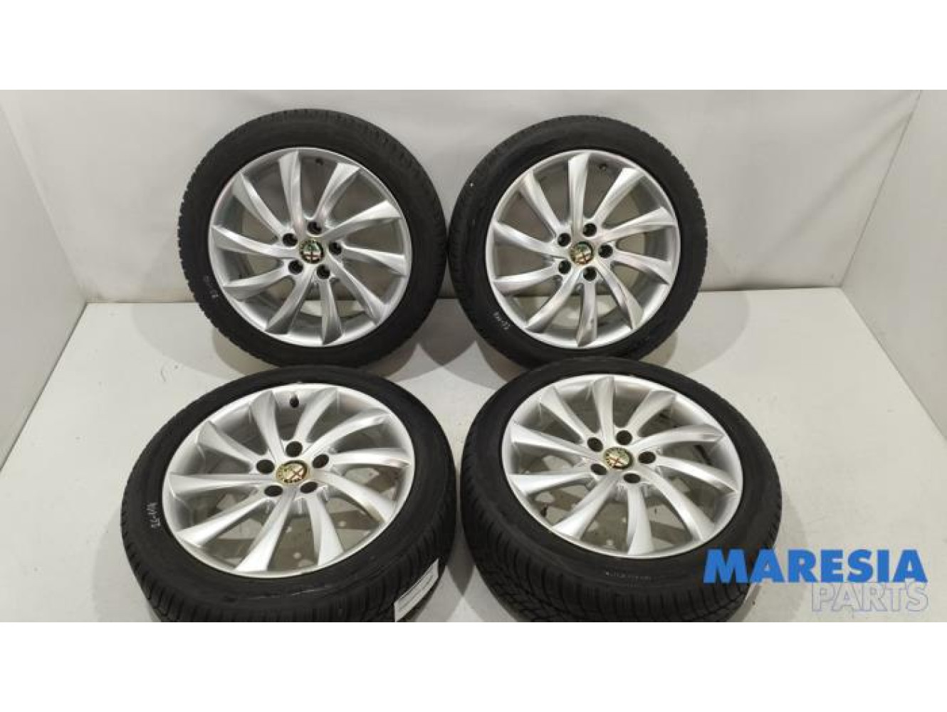 Alfa Romeo - Giulietta - Sportvelgenset + winterbanden