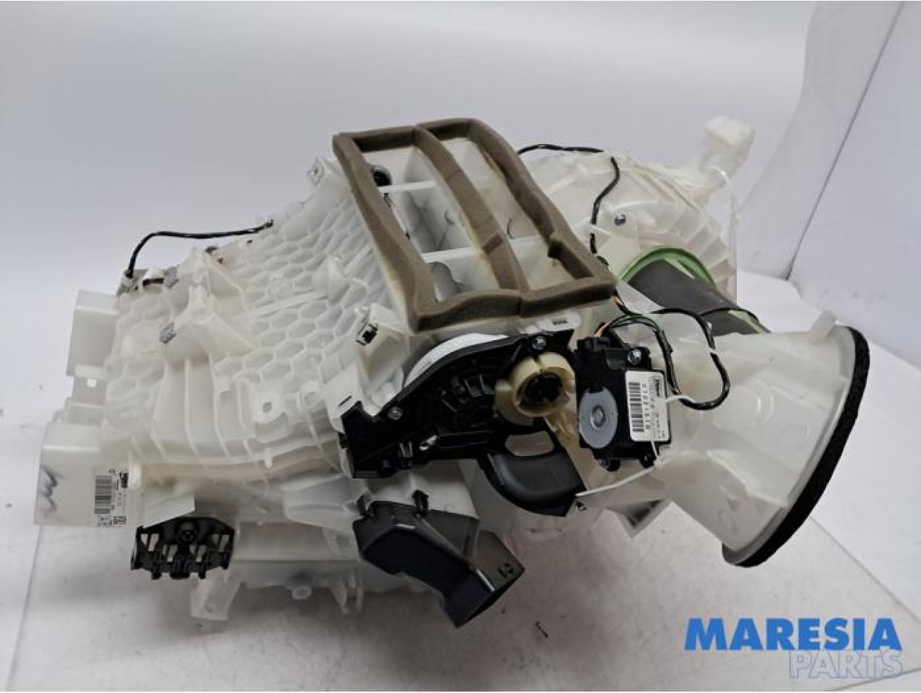 Peugeot - 208 - Heater housing