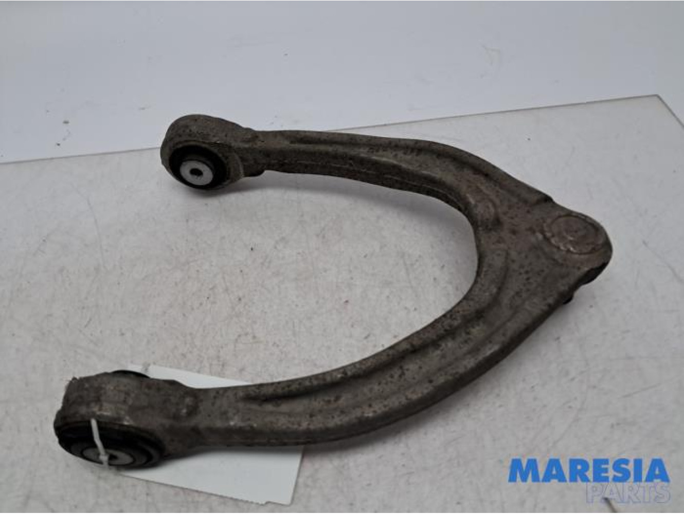 Alfa Romeo - Giulia - Front upper wishbone, right