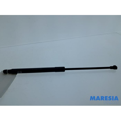 Alfa Romeo - Giulia - Bonnet gas strut, right