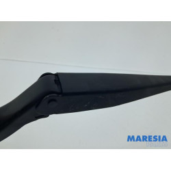 Renault - Zoe - Front wiper arm