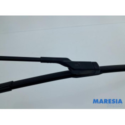 Renault - Zoe - Front wiper arm