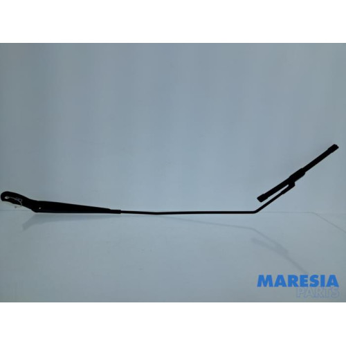 Renault - Zoe - Front wiper arm