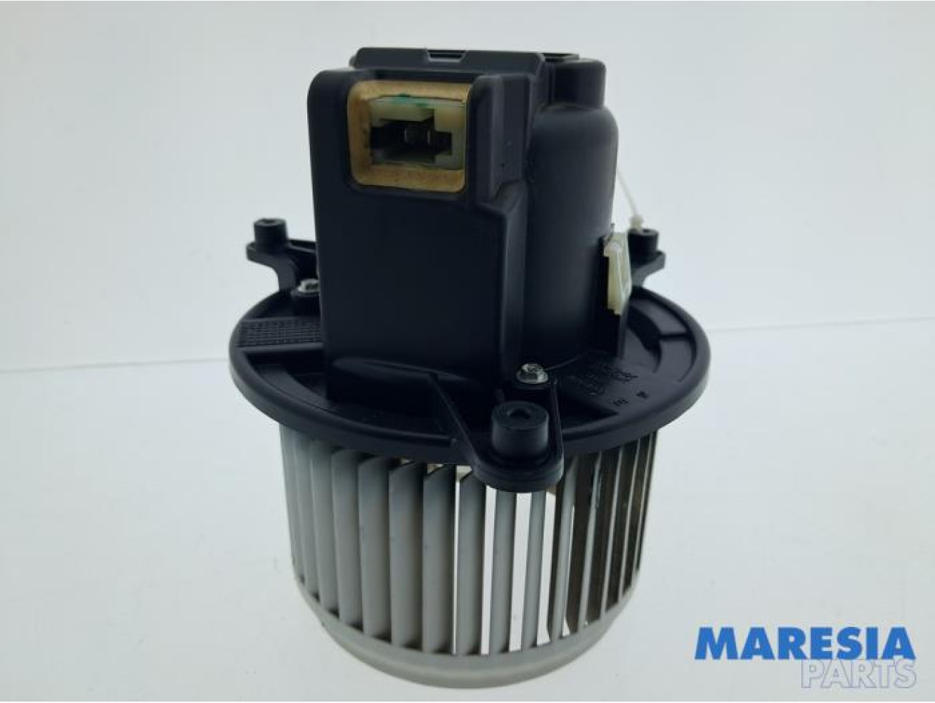 Alfa Romeo - Giulia - Heating and ventilation fan motor