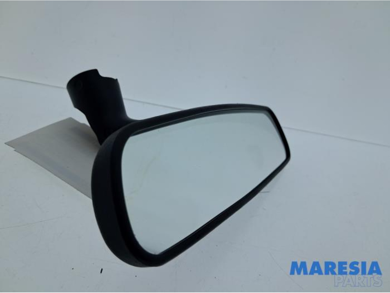 Alfa Romeo - Giulia - Rear view mirror
