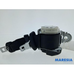 Alfa Romeo - Giulia - Rear seatbelt, centre
