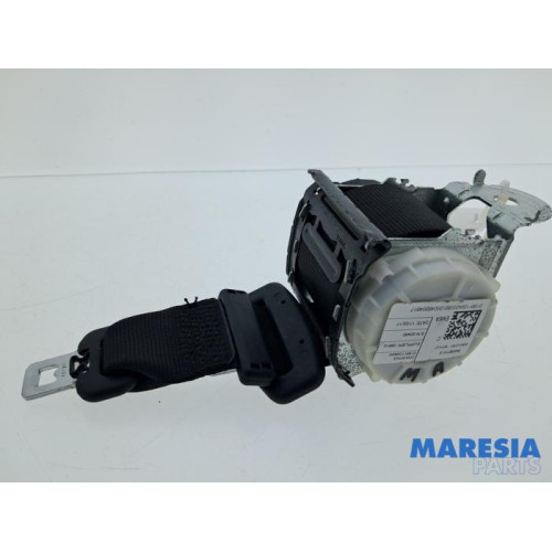 Alfa Romeo - Giulia - Rear seatbelt, centre