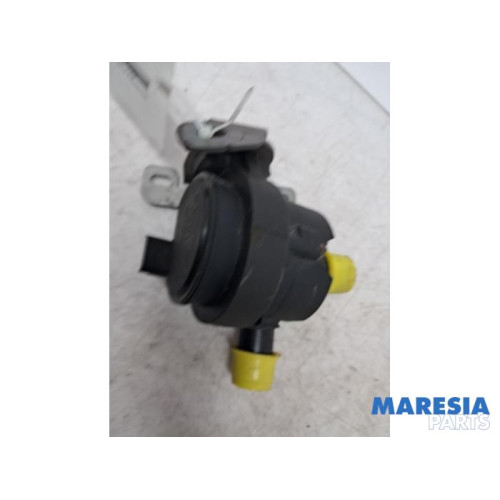 Renault - Espace - Additional water pump