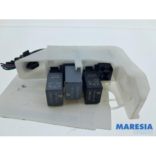Peugeot - 108 - Fuse box