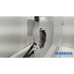 Renault - Trafic - Sliding door, right